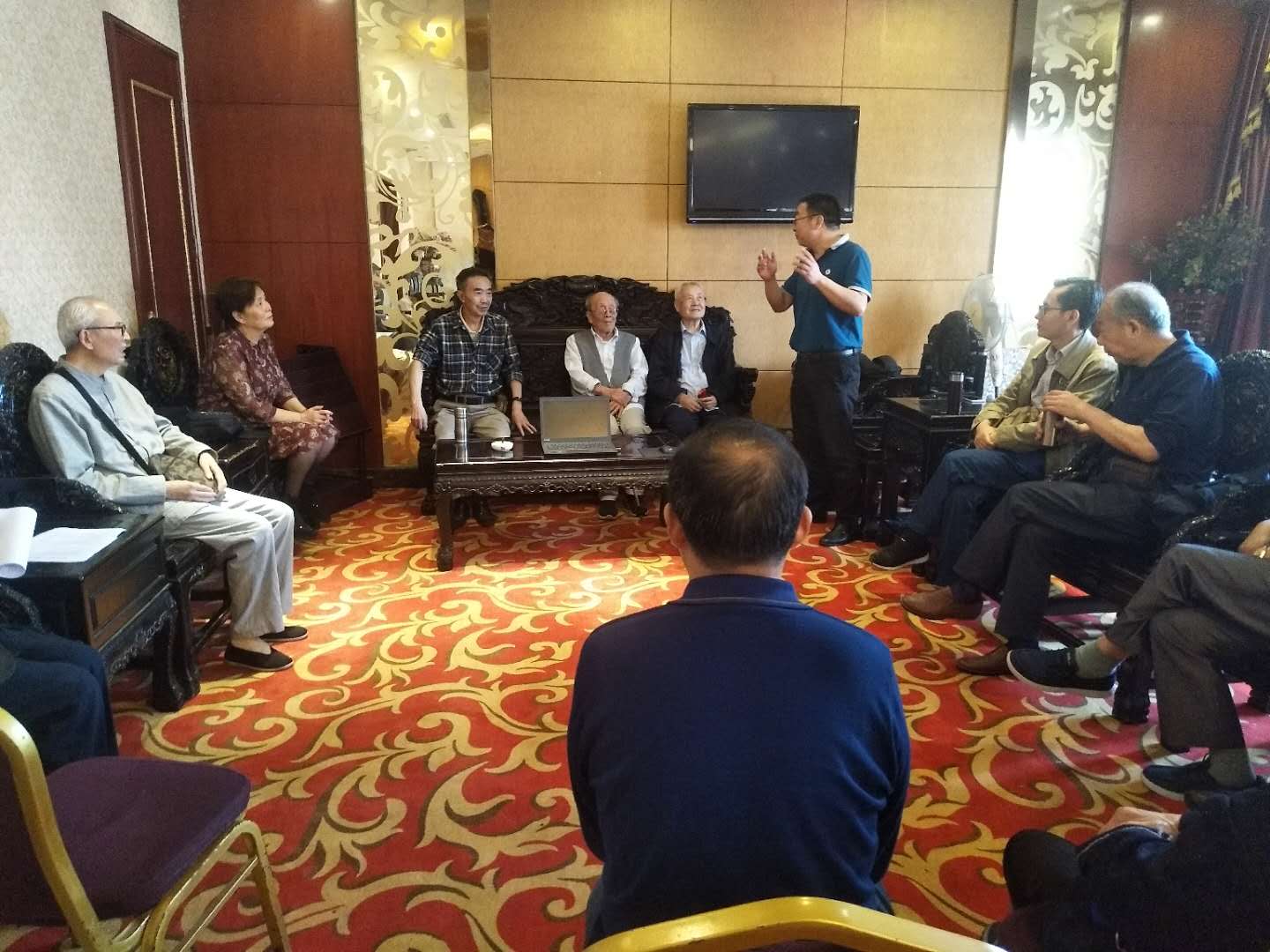 重庆慰问座谈会 重庆慰问座谈会